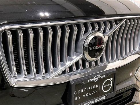 Certified 2024 Volvo XC90 T8 Ultimate w/ Protection Package Premier image 29