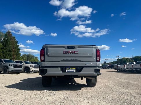 Used 2024 GMC Sierra 1500 Elevation AWD/4WD image 9
