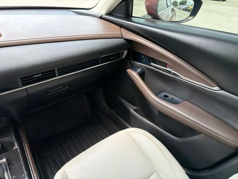 Used 2020 MAZDA CX-30 FWD w/ Premium Package image 22