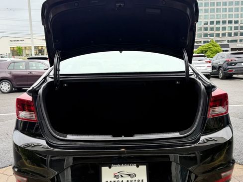 Used 2019 Hyundai Elantra SEL FWD image 36