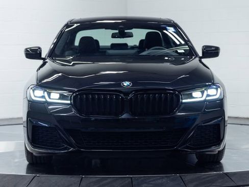Certified 2023 BMW 530i xDrive w/ M Sport Package AWD/4WD image 5