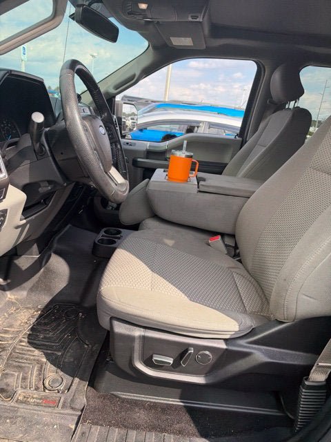 Used 2016 Ford F150 XLT w/ Equipment Group 302A Luxury AWD/4WD image 18