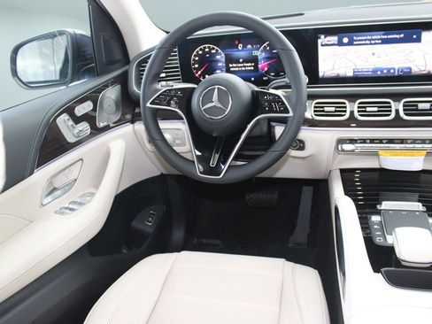 New 2026 Mercedes-Benz GLE 450 4MATIC image 32
