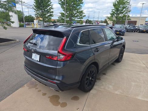 Used 2024 Honda CR-V Sport image 3