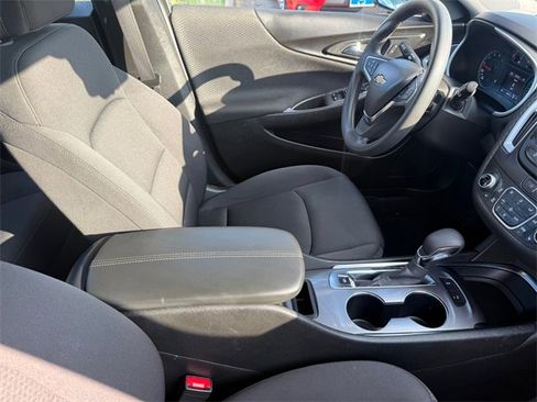 Used 2024 Chevrolet Malibu LT image 23