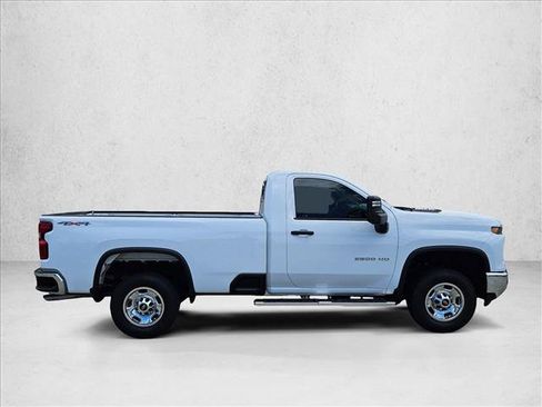Used 2025 Chevrolet Silverado 2500 W/T w/ WT/CX Safety Package AWD/4WD image 4