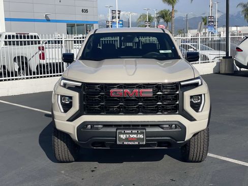 New 2026 GMC Canyon Elevation w/ Convenience Package image 2