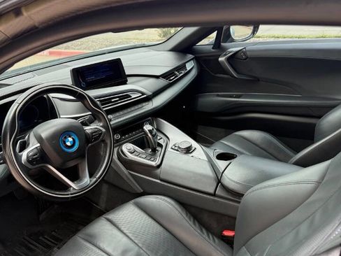 Used 2016 BMW i8 image 7