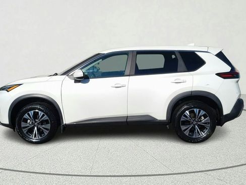 Used 2023 Nissan Rogue SV image 4