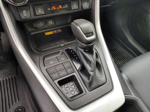 Used 2023 Toyota RAV4 XLE Premium AWD/4WD image 19