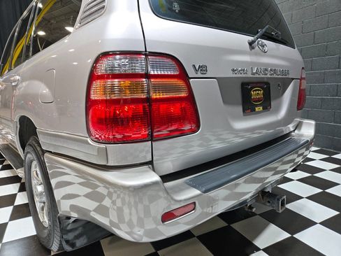 Used 2002 Toyota Land Cruiser image 34