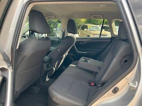 Used 2024 Toyota RAV4 LE AWD/4WD image 27