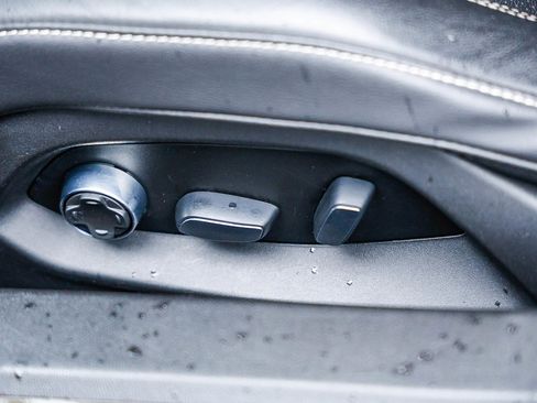 Used 2020 Chevrolet Corvette Stingray Preferred Conv w/ 2LT Preferred Equipment Group image 18