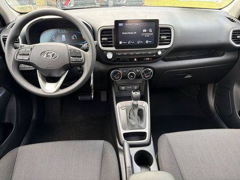 New 2026 Hyundai Venue SE image 22