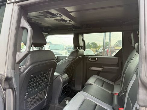 Used 2022 Ford Bronco Black Diamond AWD/4WD image 18