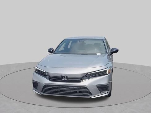 Used 2023 Honda Civic Sport image 3