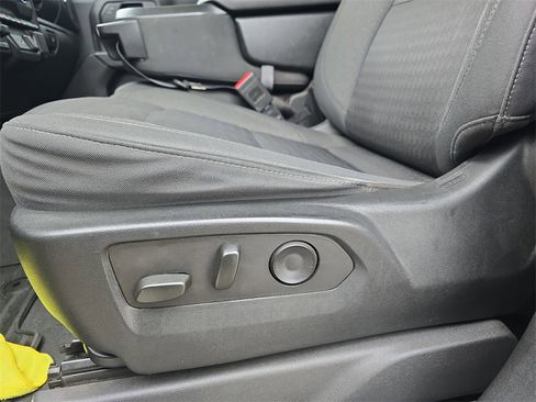 Used 2024 Chevrolet Silverado 2500 Custom w/ Custom Value Package image 29