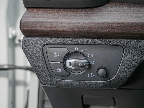 Used 2023 Audi Q5 2.0T Premium w/ Convenience Package image 20