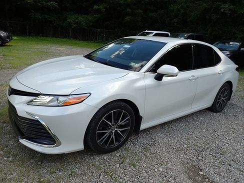 Certified 2023 Toyota Camry XLE AWD/4WD image 7