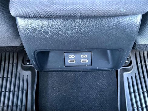 Used 2024 Toyota Corolla LE FWD image 31