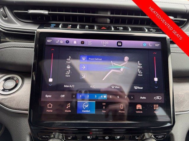 Used 2023 Jeep Grand Cherokee Overland AWD/4WD image 39
