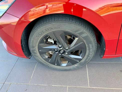Used 2021 Hyundai Elantra SEL w/ Cargo Package FWD image 9