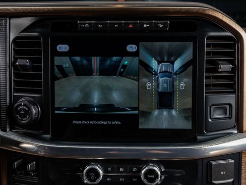 Used 2024 Ford F150 King Ranch w/ FX4 Off-Road Package image 26