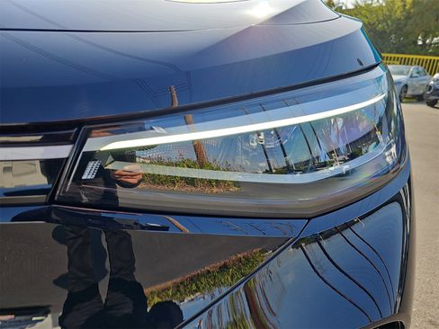 Certified 2023 Volkswagen ID.4 Pro image 30