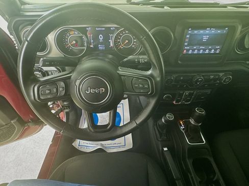 Used 2021 Jeep Wrangler Unlimited Sport AWD/4WD image 11