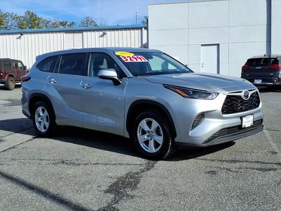 Used 2023 Toyota Highlander L