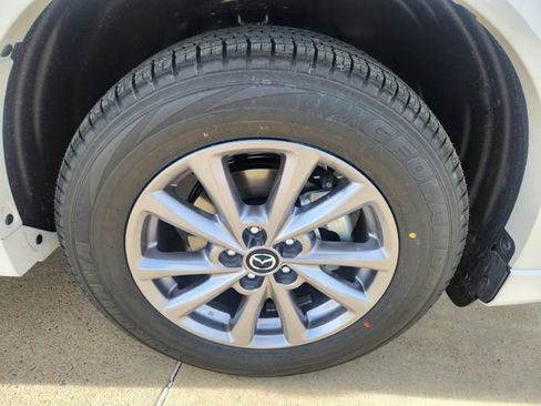 New 2025 MAZDA CX-5 AWD 2.5 S w/ Preferred Package image 18