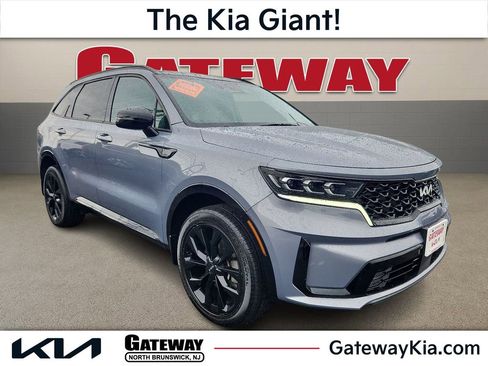 Certified 2023 Kia Sorento SX image 1