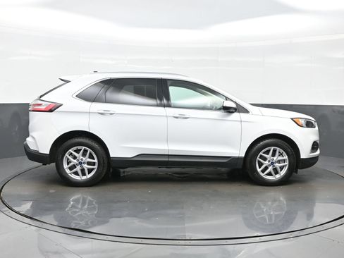 Used 2024 Ford Edge SEL w/ Convenience Package AWD/4WD image 7