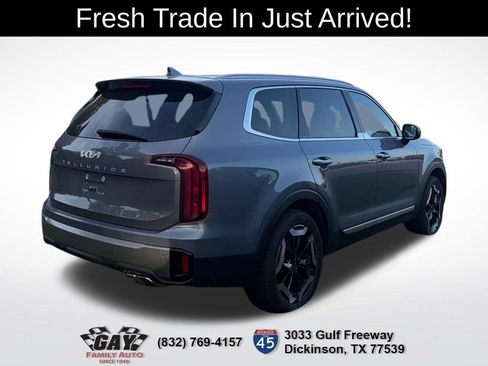 Used 2025 Kia Telluride S FWD image 8