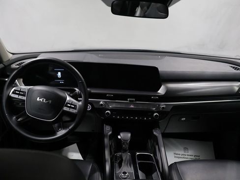 Used 2025 Kia Telluride S image 16