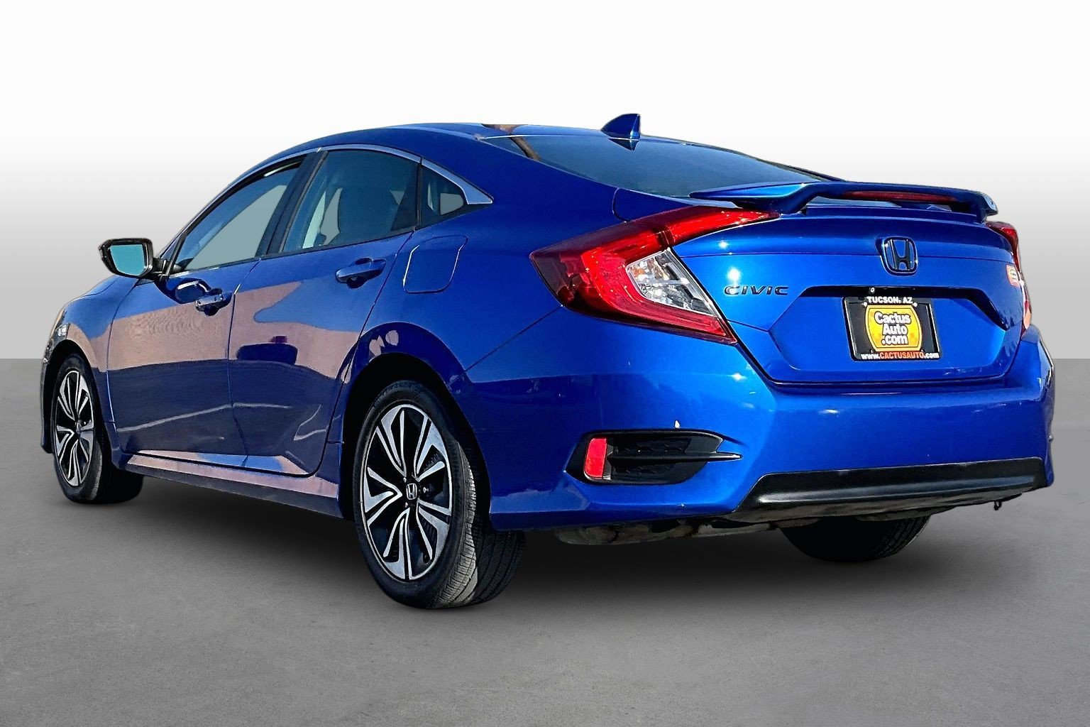 Used 2017 Honda Civic EX-T image 11