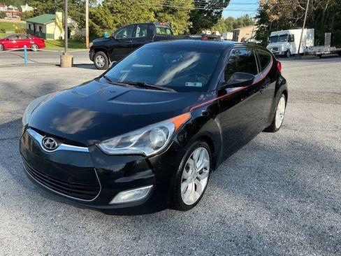 Used 2012 Hyundai Veloster w/ Style Pkg FWD image 16