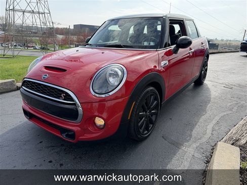 Used 2019 MINI Cooper S image 3