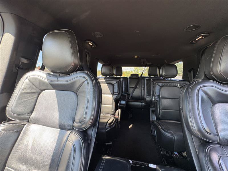 Used 2019 Lincoln Navigator Select w/ Cargo Package RWD image 16