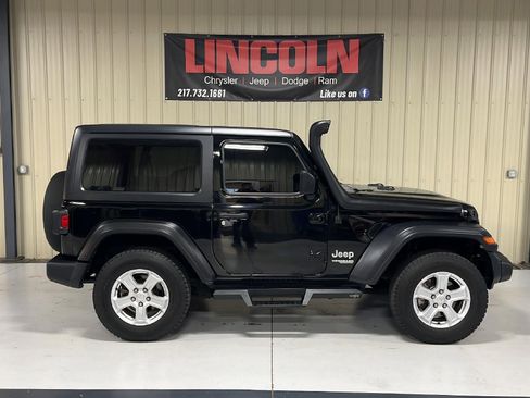 Used 2020 Jeep Wrangler Sport image 5