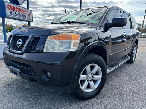 Used 2014 Nissan Armada SV image 2