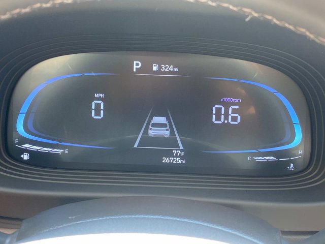 Used 2024 Hyundai Venue SEL FWD image 16