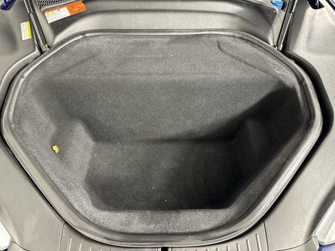 Used 2016 Tesla Model S 85D image 27