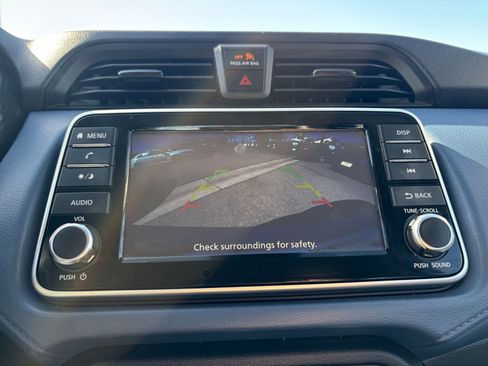 Used 2025 Nissan Versa SV image 25