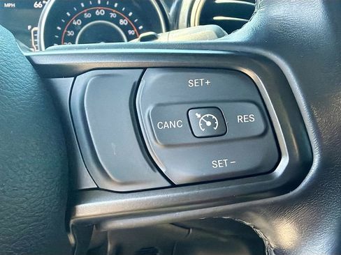 Used 2022 Jeep Wrangler Unlimited Sport AWD/4WD image 33