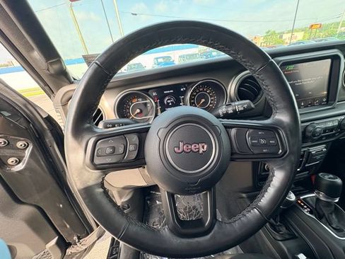 Used 2022 Jeep Wrangler Unlimited Sport w/ Sun And Sound Package AWD/4WD image 21