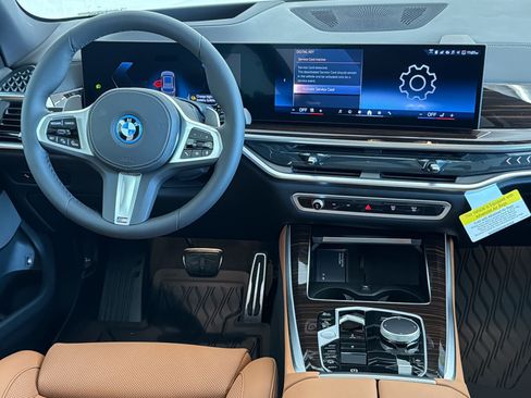 New 2026 BMW X5 xDrive50e w/ M Sport Package AWD/4WD image 28