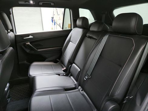 Used 2021 Volkswagen Tiguan SE R-Line FWD image 22