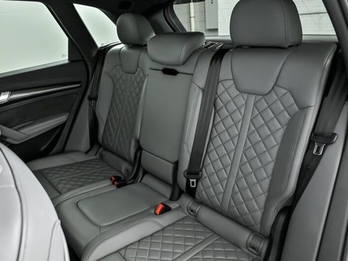 Used 2020 Audi SQ5 Premium Plus w/ Premium Plus Package image 22