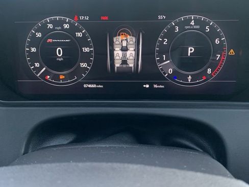 Used 2018 Land Rover Range Rover Velar R-Dynamic SE image 20